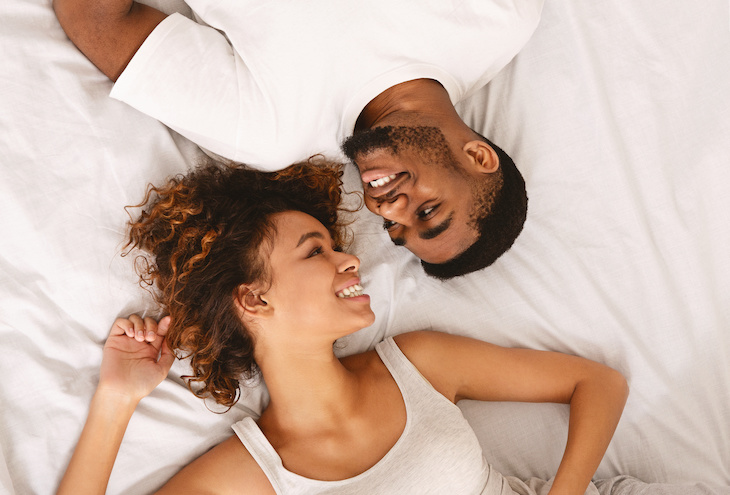 5 Tips for Sharing a Bed With a New Partner