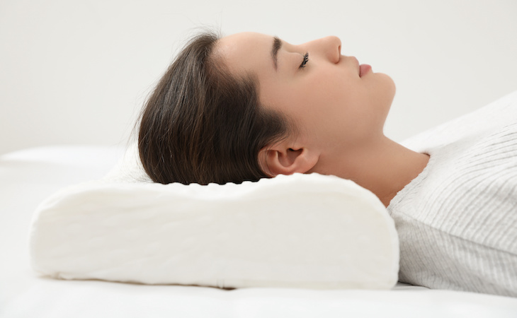 The Benefits of Using a Cervical Pillow